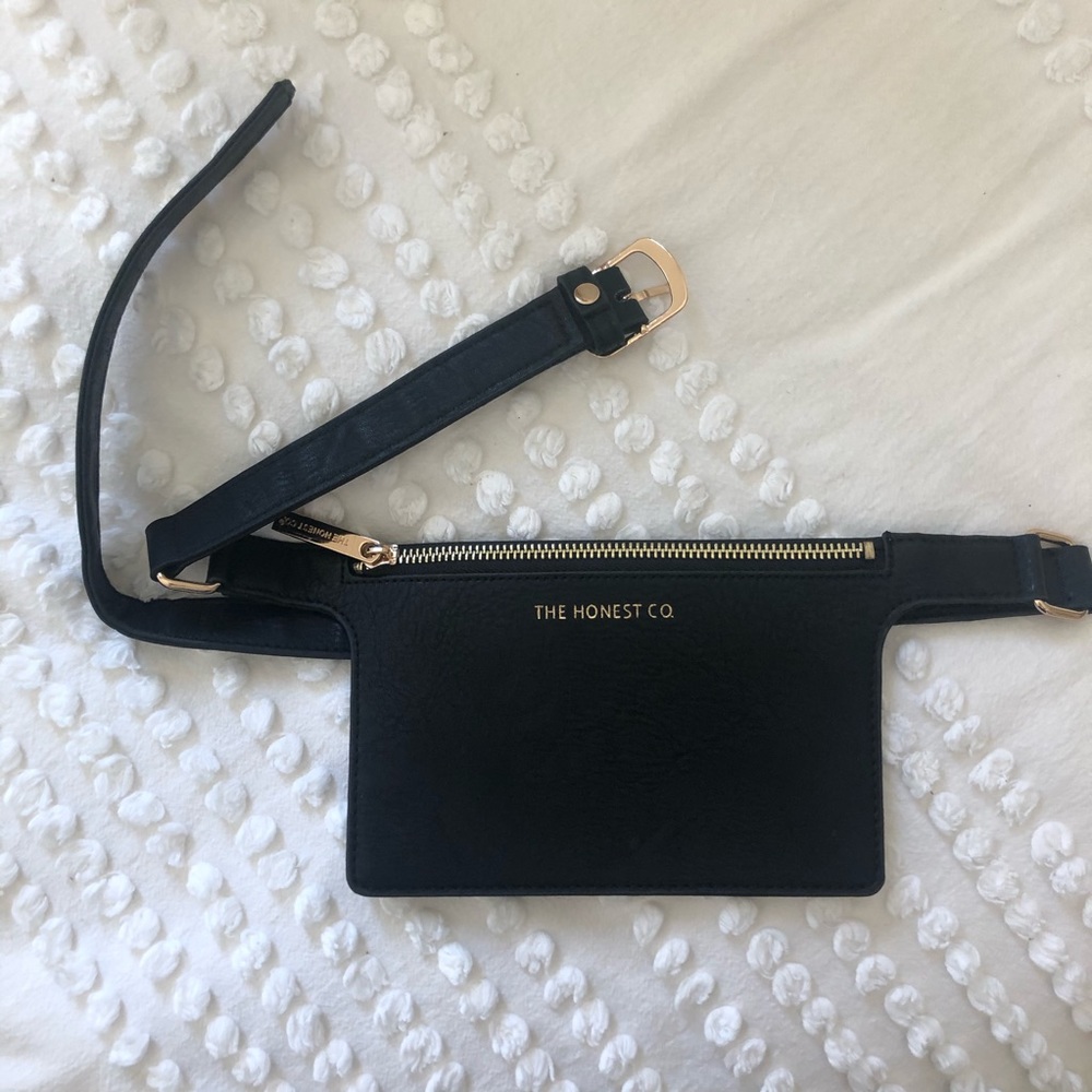 Honest Company Vegan Leather Black Fanny Pack Bag